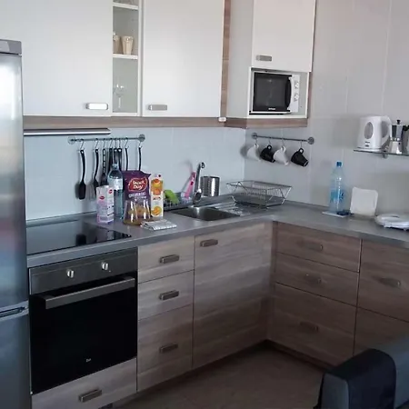 Puerto Del Carmen Sleeps 4 Wifi T691539 *
