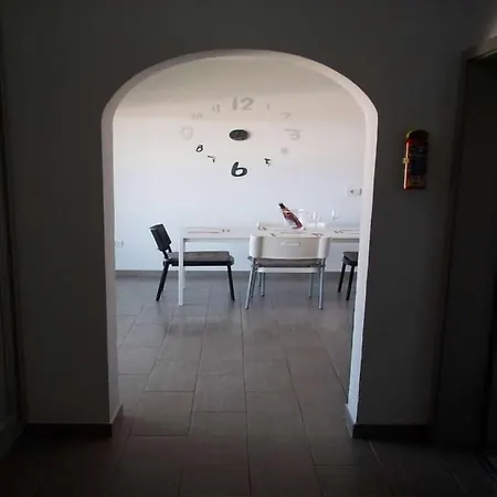 Apartament Puerto Del Carmen Sleeps 4 Wifi T691539