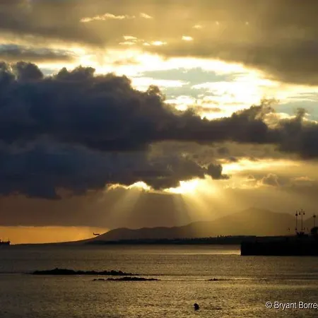Puerto Del Carmen Sleeps 4 Wifi T691539 * Puerto del Carmen (Lanzarote)