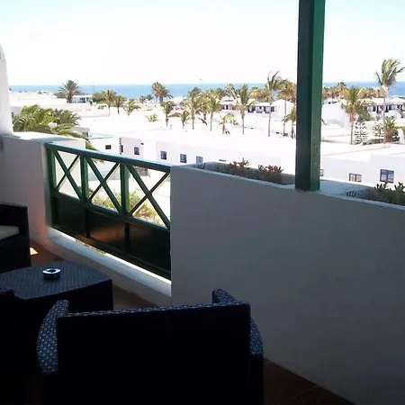 Puerto Del Carmen Sleeps 4 Wifi T691539 Appartement *