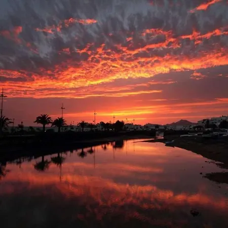 Puerto Del Carmen Sleeps 4 Wifi T691539 Appartement *